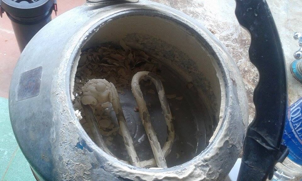 Nước cứng gây đóng cặn tại bình